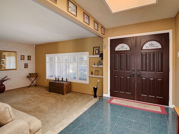 5th image of 7348 Willow Lake Way