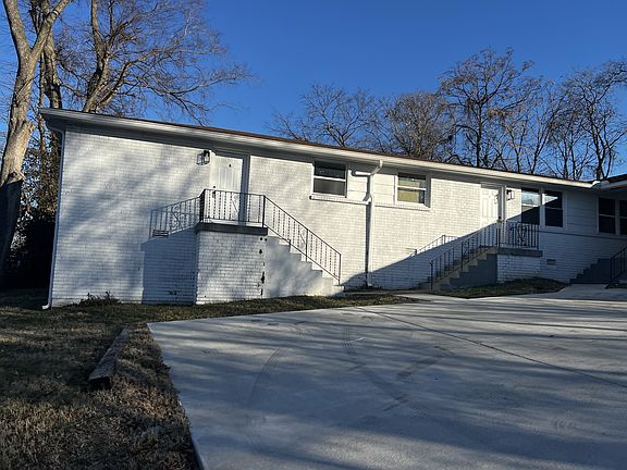 2nd image of 2815 Torbett St #A