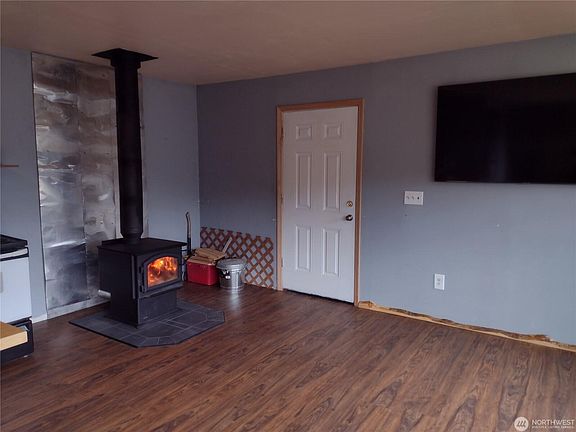 5th image of 6 Tanager Ln