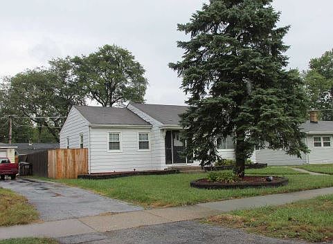 2nd image of 1130 183rd St