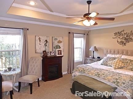 5th image of 305 Squirrel Hollow Dr