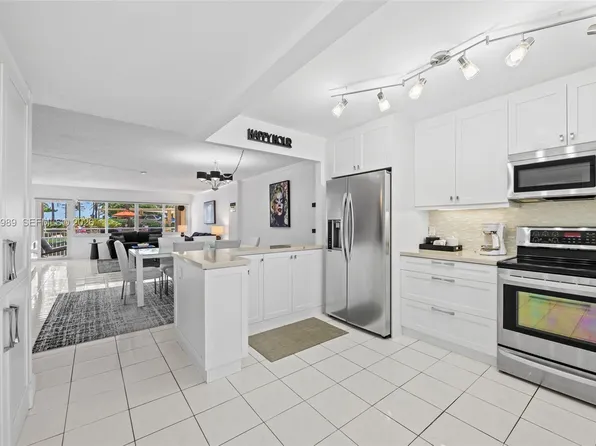 328 N Ocean Blvd APT 104, Pompano Beach, FL 33062
