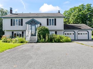 620 Back Cove Rd, Waldoboro, ME 04572