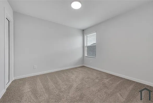 711 Knox River Dr — Photo 18