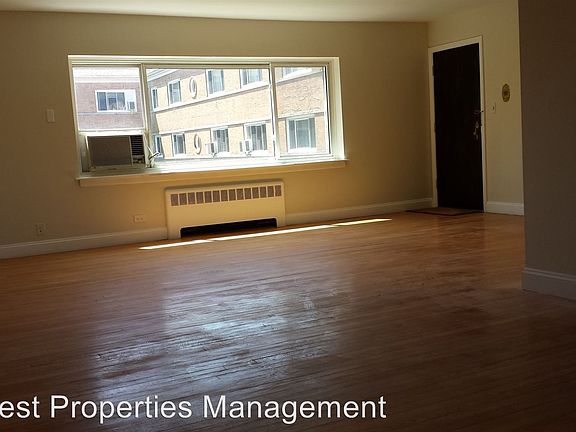 3rd image of 1114 N Harlem Ave APT 2