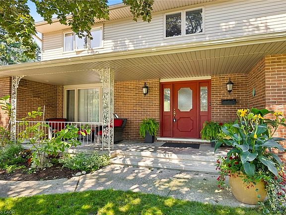 5th image of 142 Carson Dr