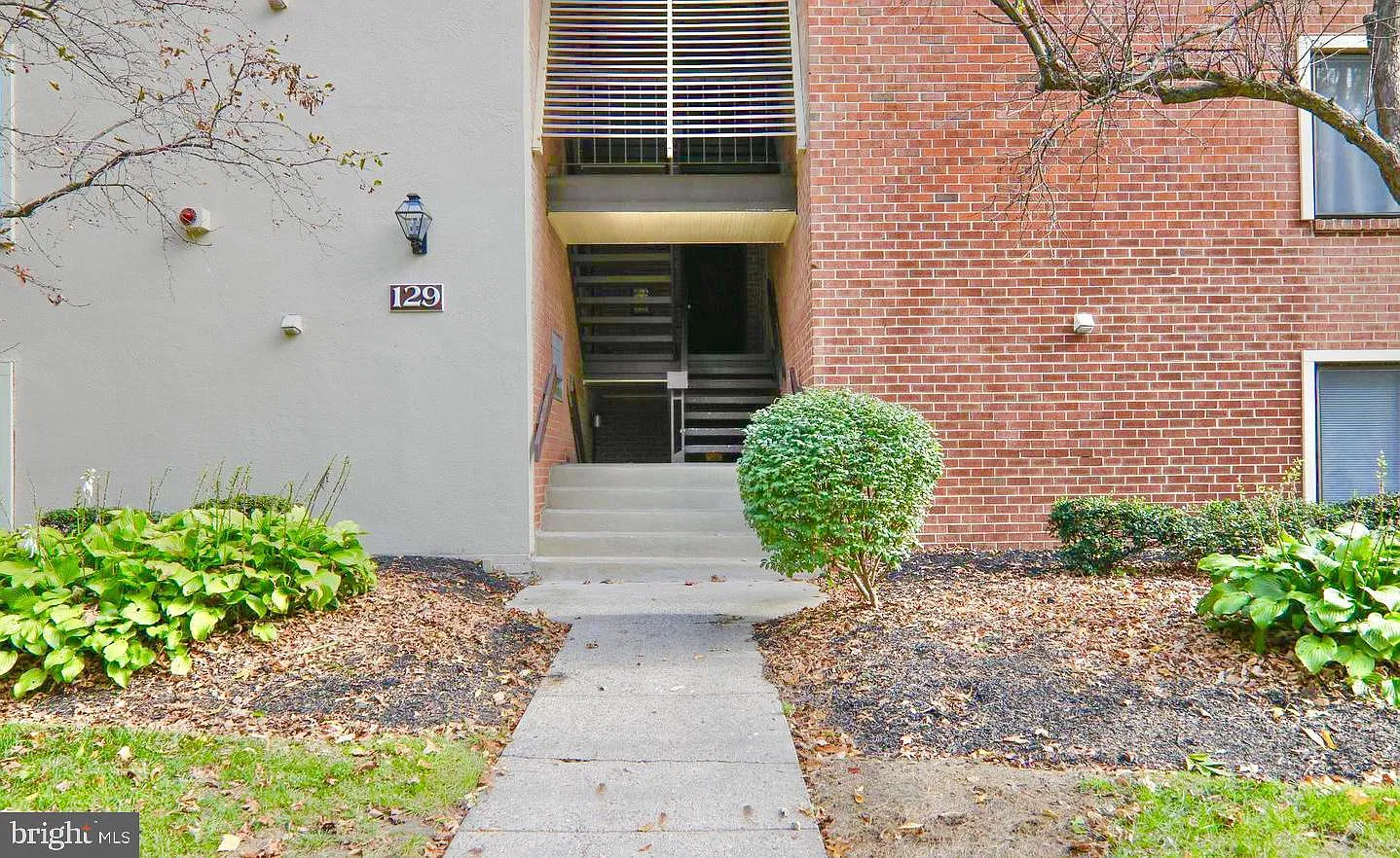 1 bed, 1.0 bath, 934 sqft, $1,850 — Photo 1