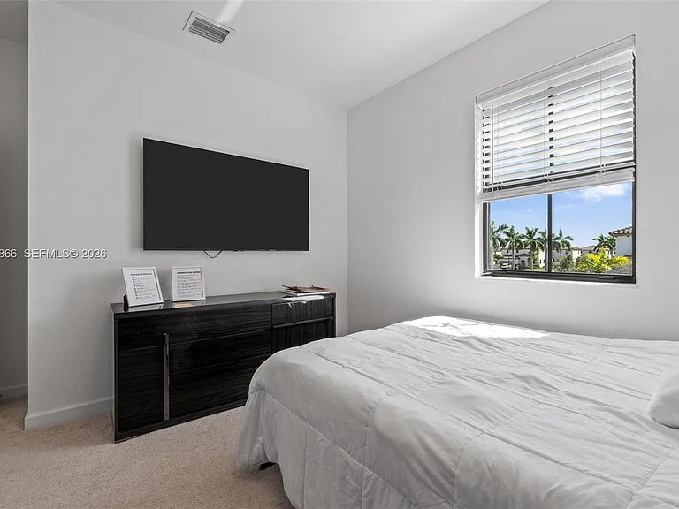 11903 SW 241st St — Photo 41