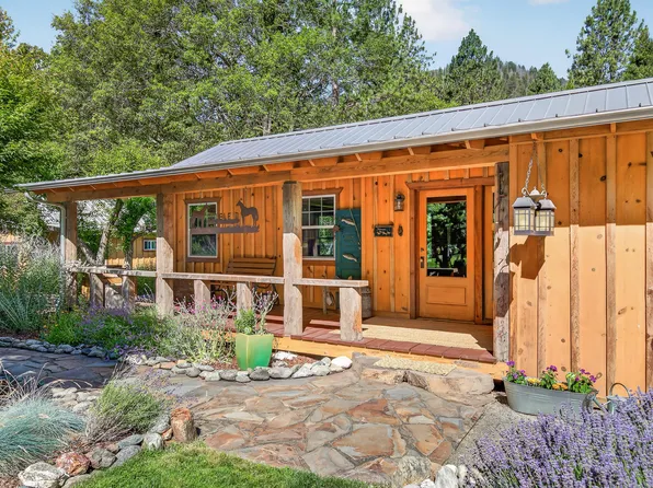 9662 Upper Applegate Rd, Jacksonville, OR 97530