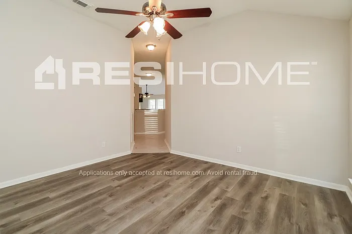 7866 Sawmill Trl — Photo 16