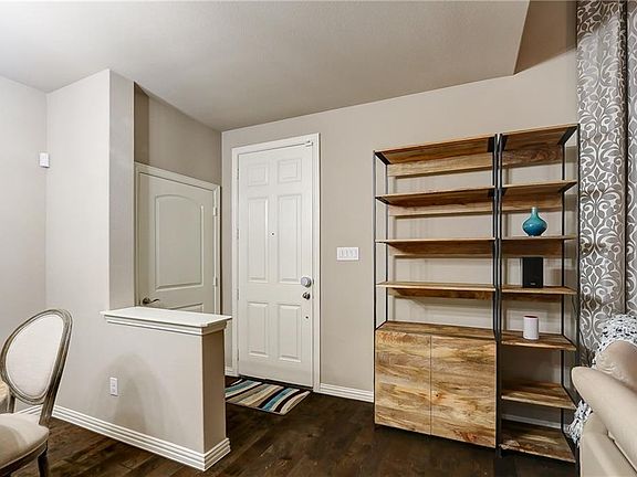 5th image of 4409 Blackjack Oak Dr