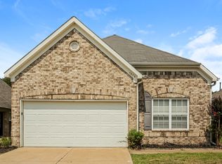 9894 White Poplar Dr, Olive Branch, MS 38654