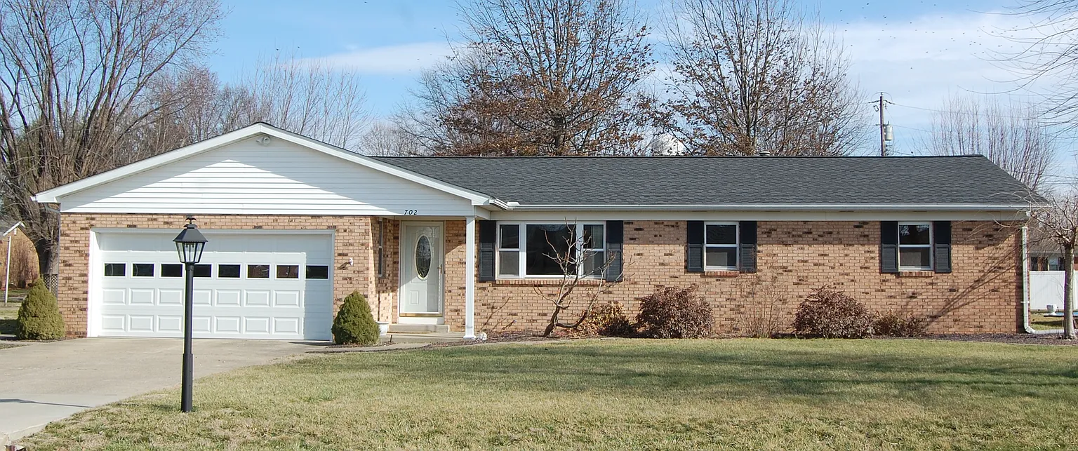 702 N Kennedy Dr photo 1
