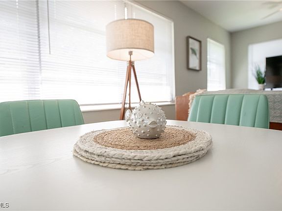 5th image of 620 SE 47th St APT 1-4
