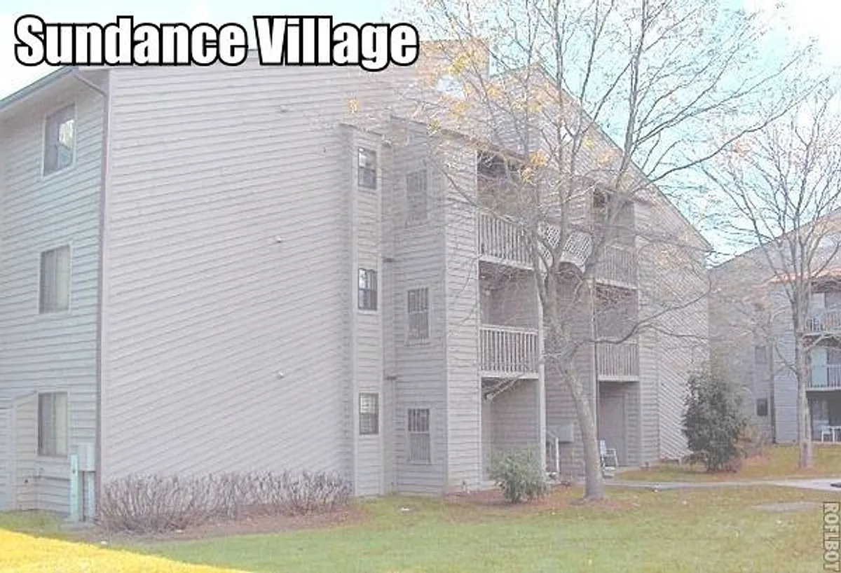 Primary Photo - 1402F University City Blvd