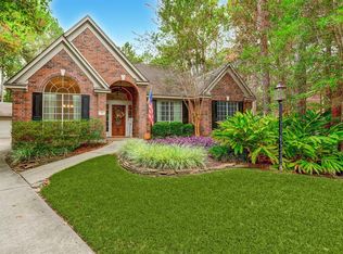 2 S York Gate Ct, Spring, TX 77382