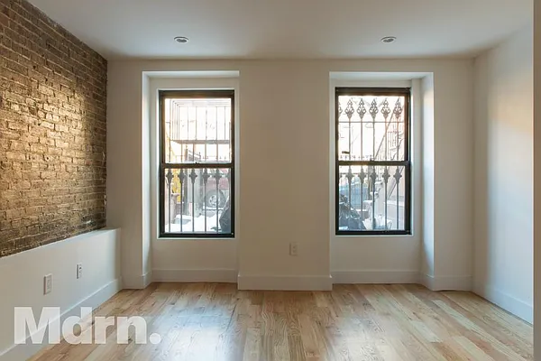 Rented by Mdrn Residential | media 14