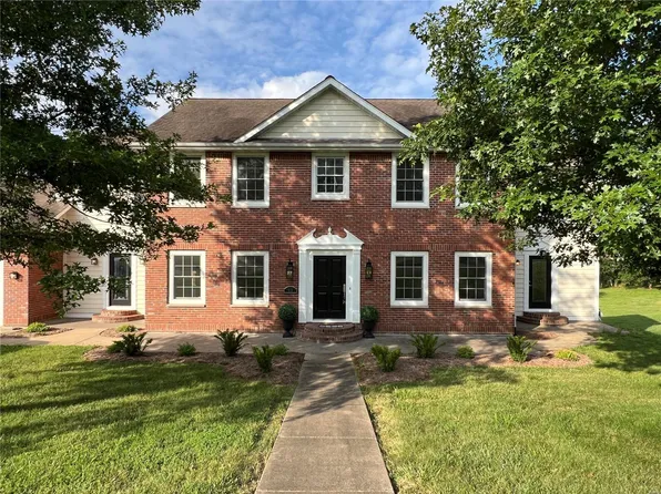 915 Sunset Dr, Perryville, MO 63775