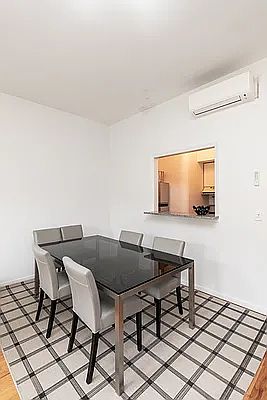 4th image of 106 W 74th St APT 4