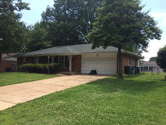 3rd image of 14015 Sunland Dr