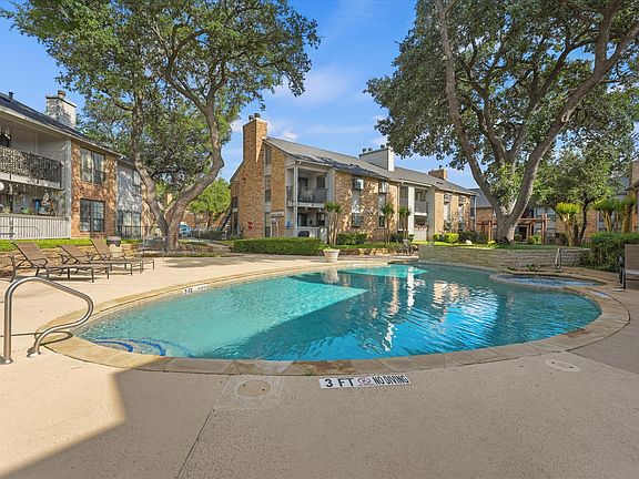 3rd image of 15151 Berry Trl APT 1404