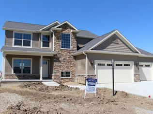 3010 W School St, Dunlap, IL 61525