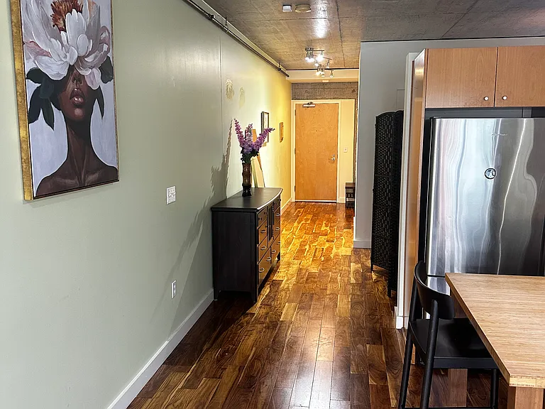 1926 W Burnside St #306 — Photo 7