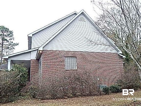 5th image of 1739 Woodridge Dr