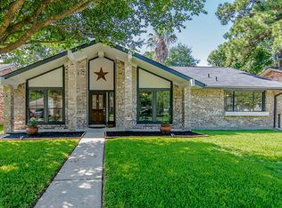 6915 Five Forks Dr, Spring, TX 77379