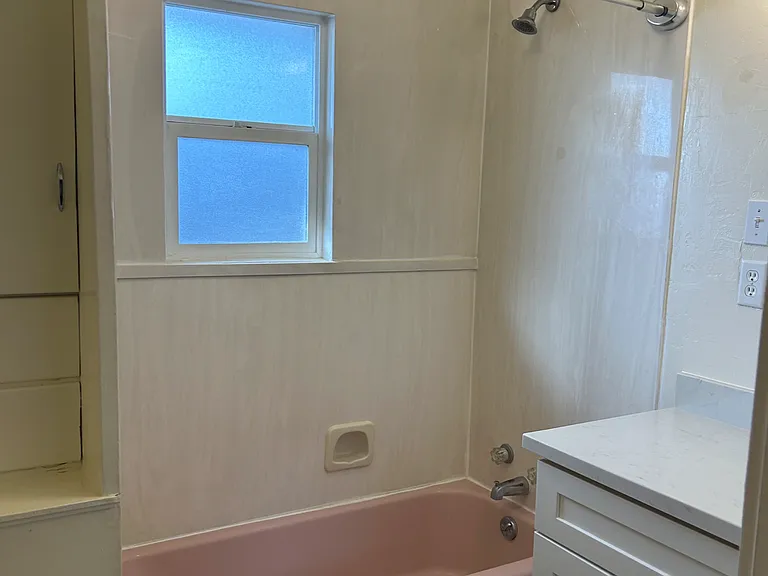 481 N 500 E — Photo 4