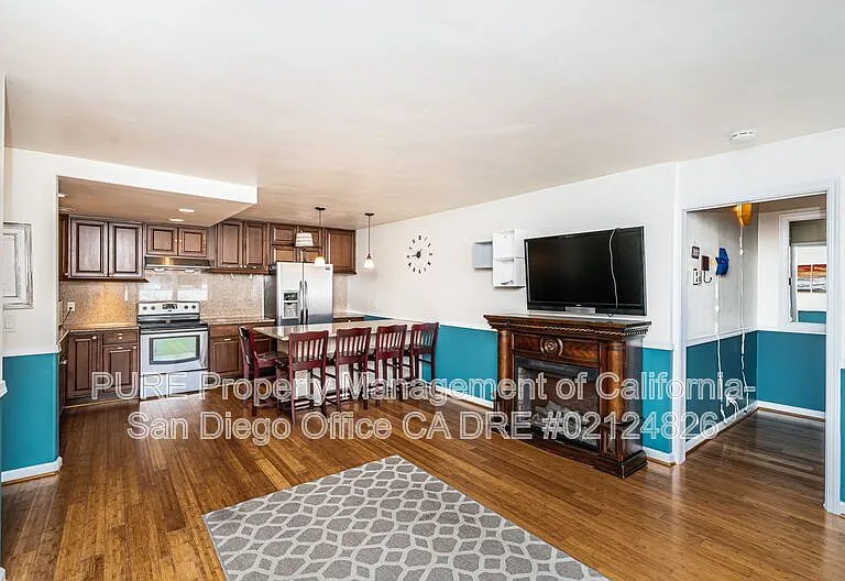 2510 Torrey Pines Rd #209 — Photo 7