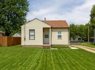 2115 Regal Ave, Waterloo, IA 50702
