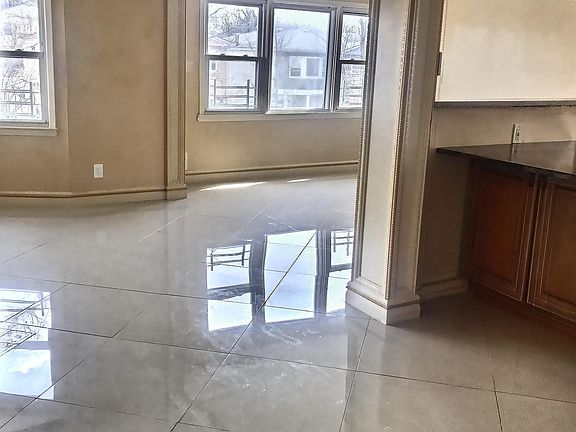 5th image of 80 Fraser St Floor 2
