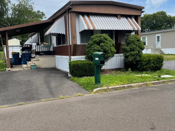 7112 Harris Dr, Morrisville, PA 19067