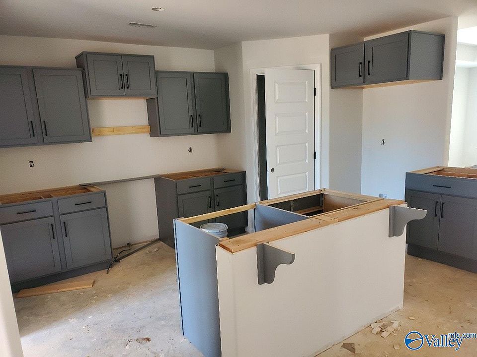 2nd image of 14593 Bowman St