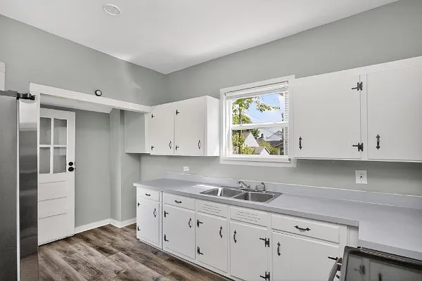 903 Berry St — Photo 3