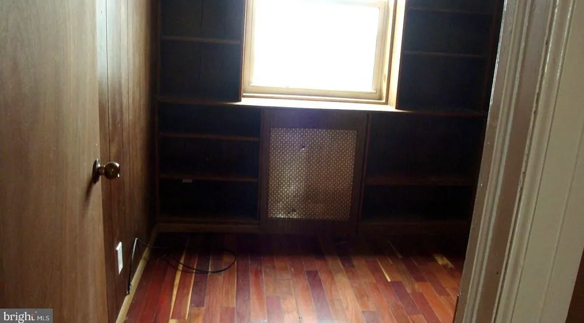 3 bed, 1092 sqft, $1,650 — Photo 4