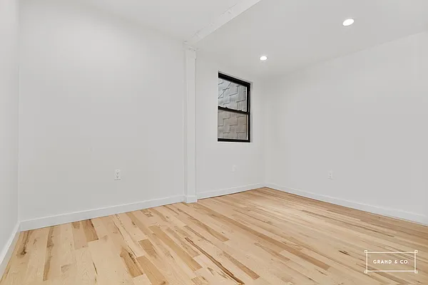 Rented by Grand & Co. | media 18