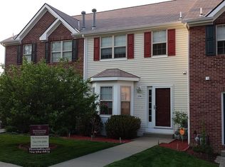 206 Hillvue Dr, Seven Fields, PA 16046