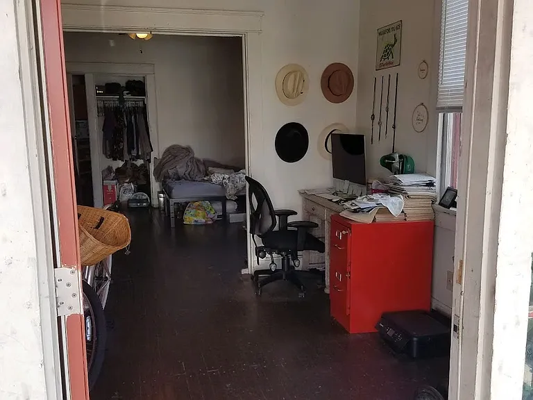 1535 France St — Photo 6
