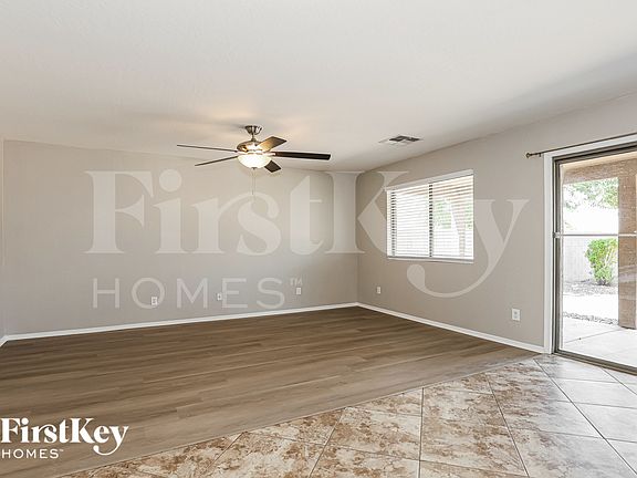 5th image of 3256 W Huntington Dr