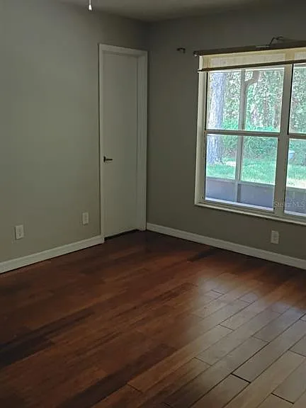 137 Creekside Way — Photo 10
