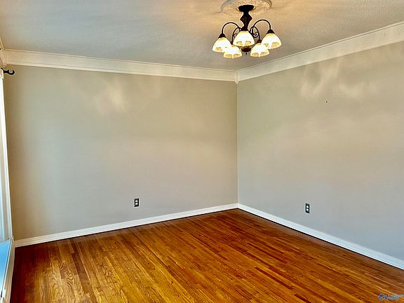 4th image of 4810 Day Rd SW