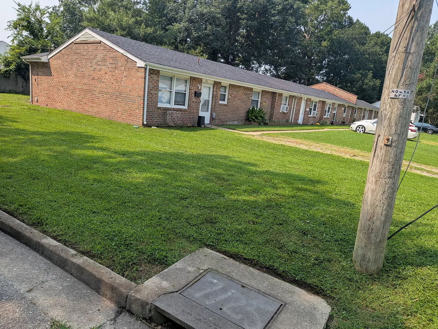 3 bed, 920 sqft, $1,500 — Photo 2