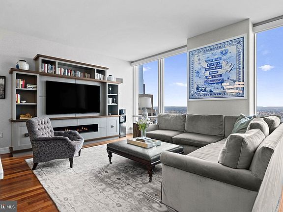 5th image of 1414 S Penn Sq Unit 40D