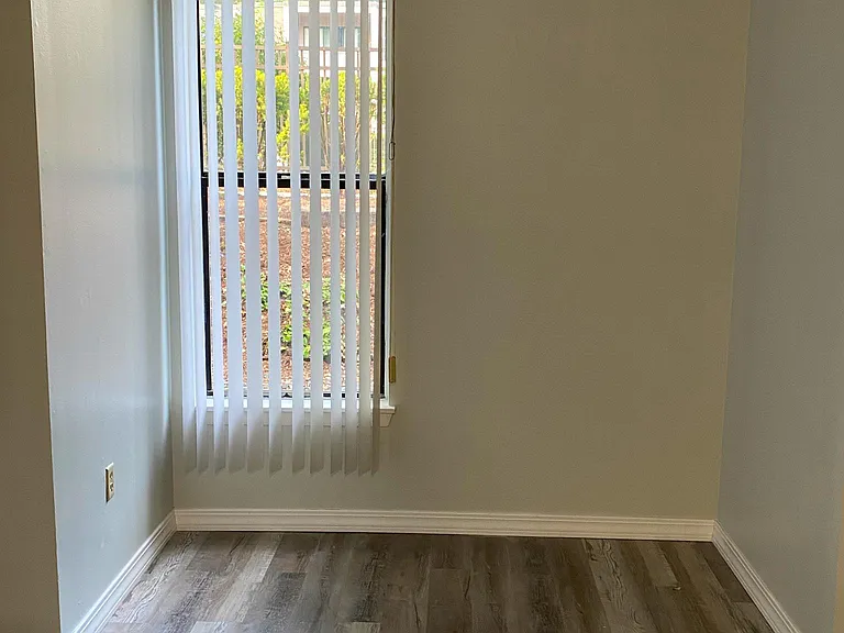 68 Shrewsbury Green Dr #B — Photo 5