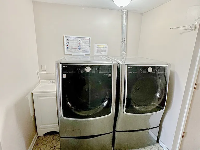 321 Fountain St NE #2 — Photo 28