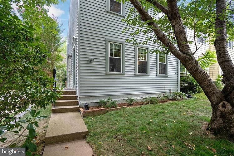 1st image of 8301 Stationhouse Ct