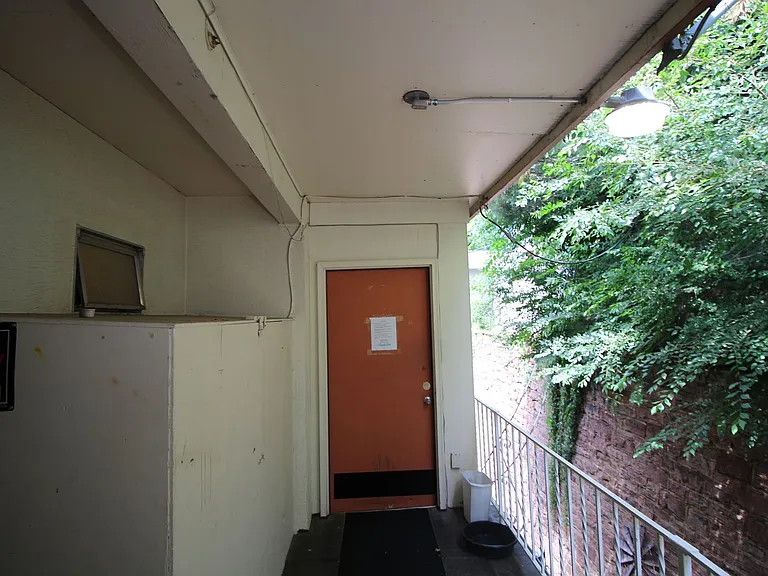 46 Park Ave #4 — Photo 10