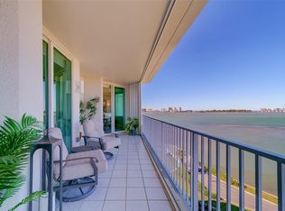 2 Seaside Ln APT 801, Belleair, FL 33756